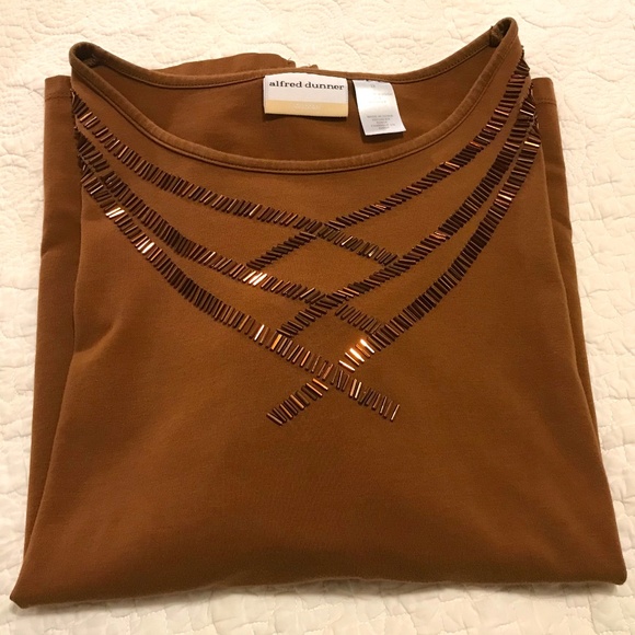 Alfred Dunner brown short-sleeved blouse with coppery-bronze pin beading (2X) - Picture 1 of 16